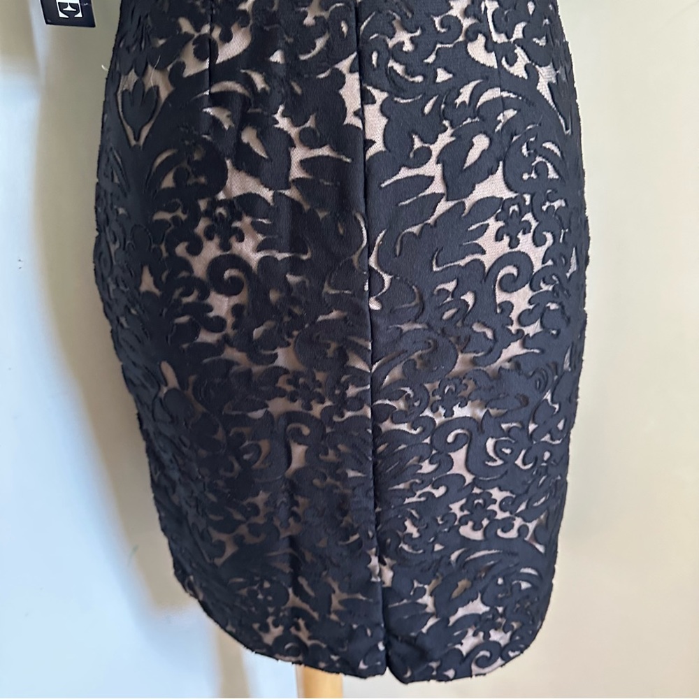 NWT XSCAPE Ruffled Cold-Shoulder Dress sz 4 - Picture 8 of 12